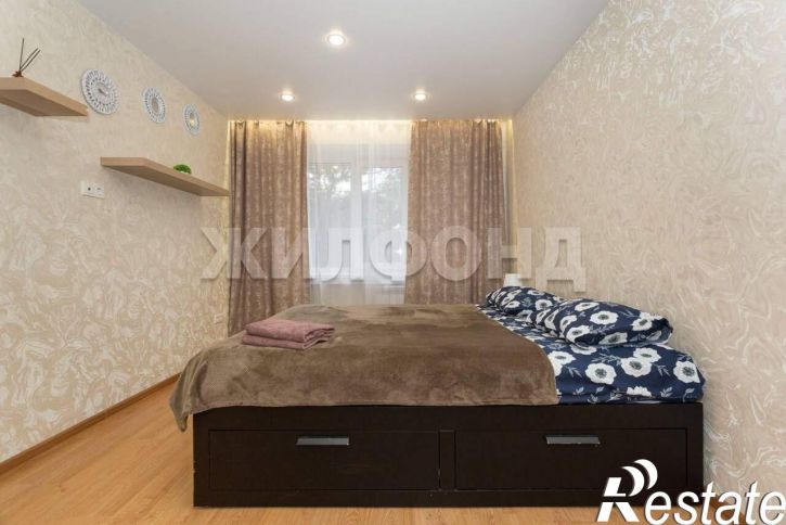 3-комн квартира Ленина улица, д.106