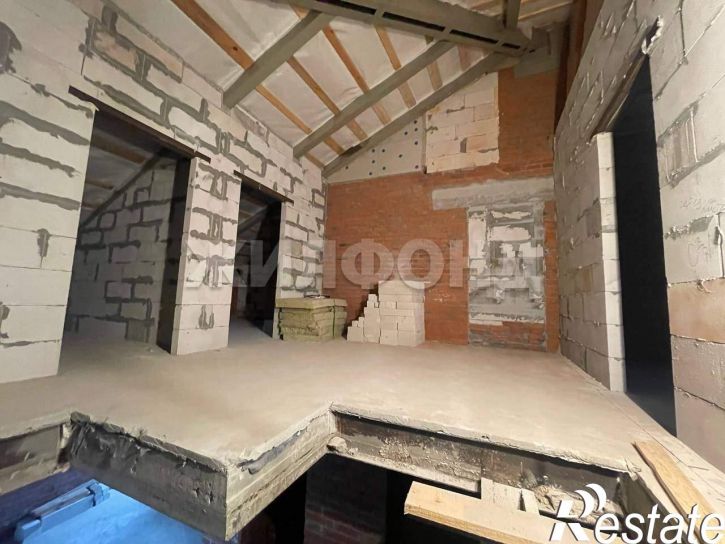 4-комн квартира К.Маркса улица, д.11