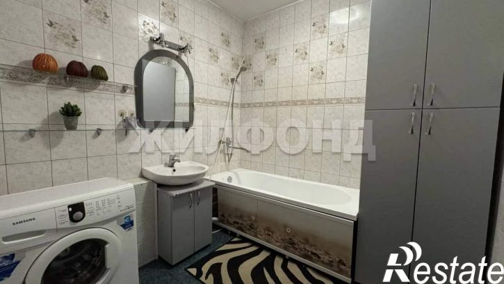3-комн квартира Красный Сокол улица, д.23