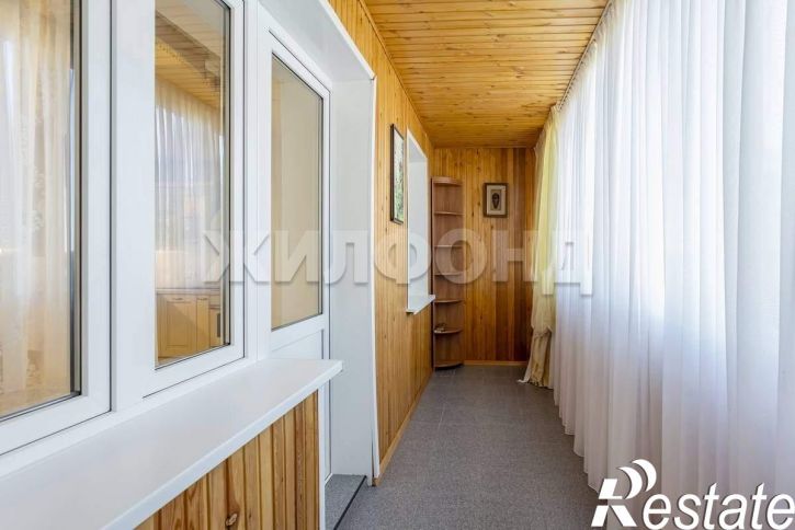 4-комн квартира Матросова улица, д.50а