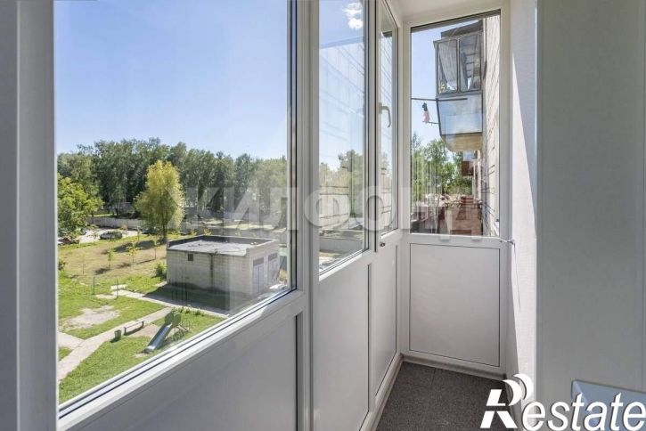 4-комн квартира Матросова улица, д.50а