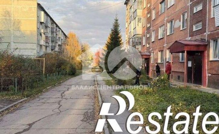 2-комн квартира Лунная улица, 25,  д. 25
