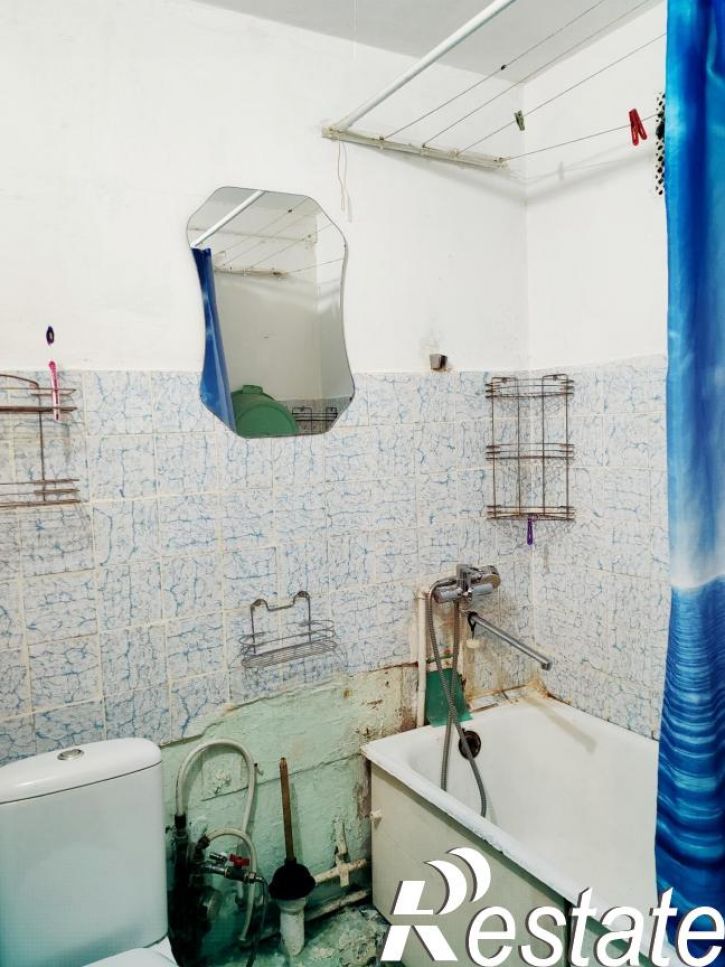 2-комн квартира улица Микрорайон, 3