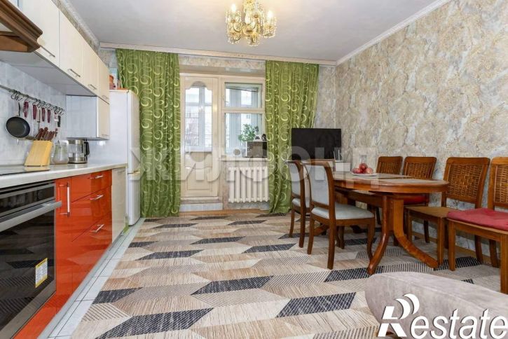 3-комн квартира Островского улица, д.64