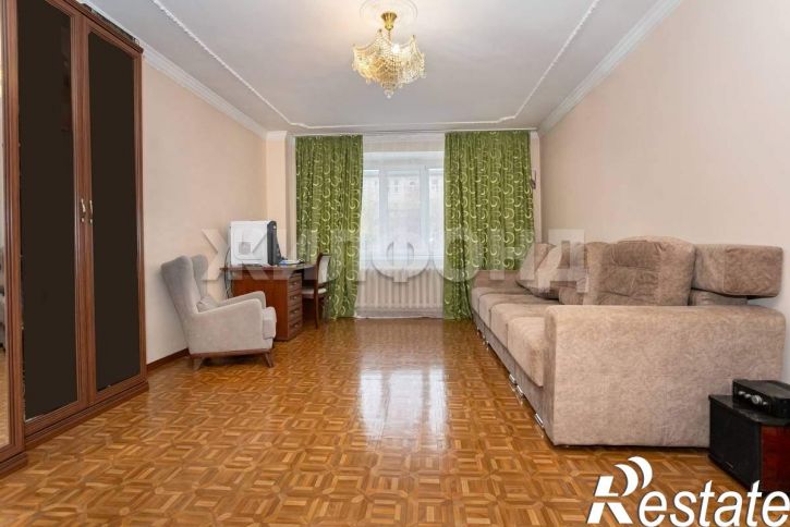 3-комн квартира Островского улица, д.64