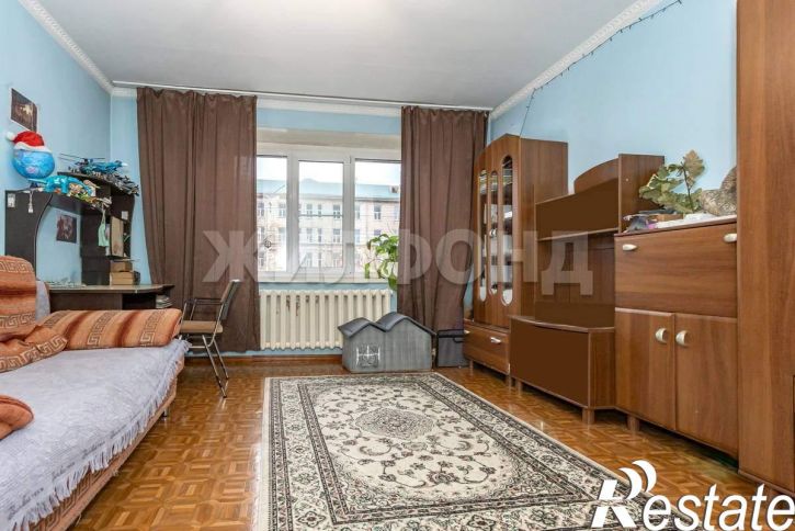 3-комн квартира Островского улица, д.64