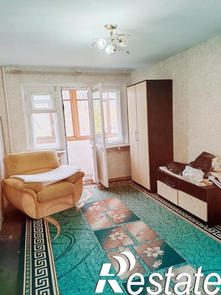 2-комн квартира улица Микрорайон, 3