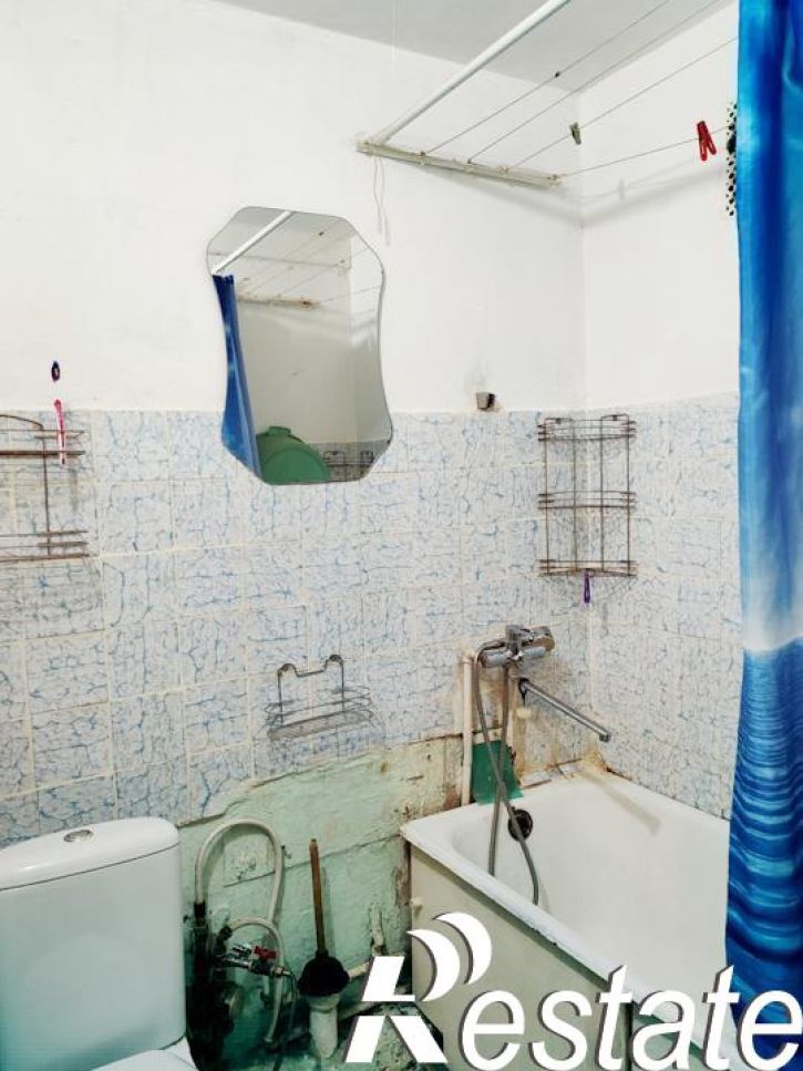 2-комн квартира улица Микрорайон, 3